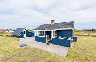 Foto 1 - 4 Person Holiday Home in Hvide Sande