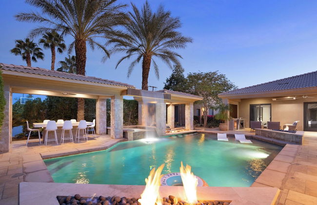 Casa Palmera by Avantstay Entertainer's Oasis w/ Guesthouse - Foto 11