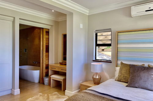 Photo 8 - DolphinCoast YOLO Spaces-Ballito Beach House Villa