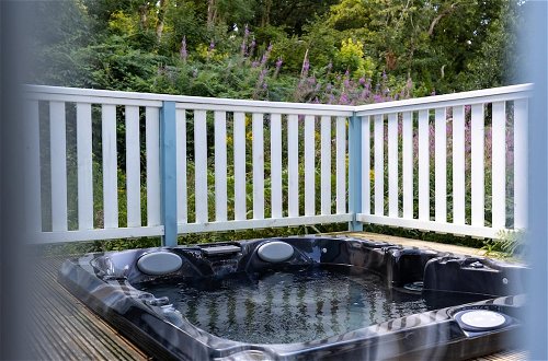 Photo 29 - The Bluebell - Luxury Lodge With Hot Tub