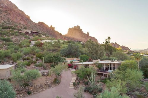 Foto 32 - Red Rock by Avantstay Desert Hideaway w/ View & Pool