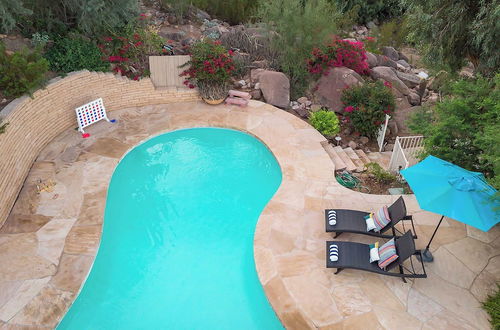 Photo 8 - Red Rock by Avantstay Desert Hideaway w/ View & Pool