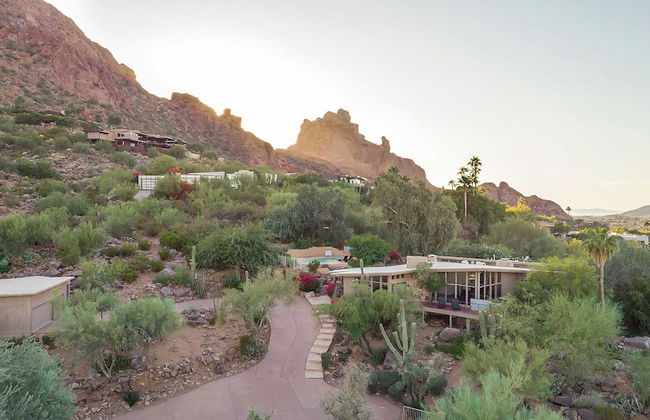 Red Rock by Avantstay Desert Hideaway w/ View & Pool - Photo 35