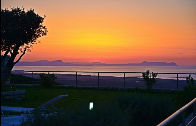 "villa Horizon - Elegance & Privacy With Scenic Views - Extended Pool" - Foto 36