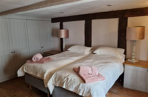 Foto 8 - Remarkable 4-bed Cottage in Cearleon