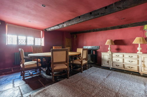 Foto 11 - Remarkable 4-bed Cottage in Cearleon
