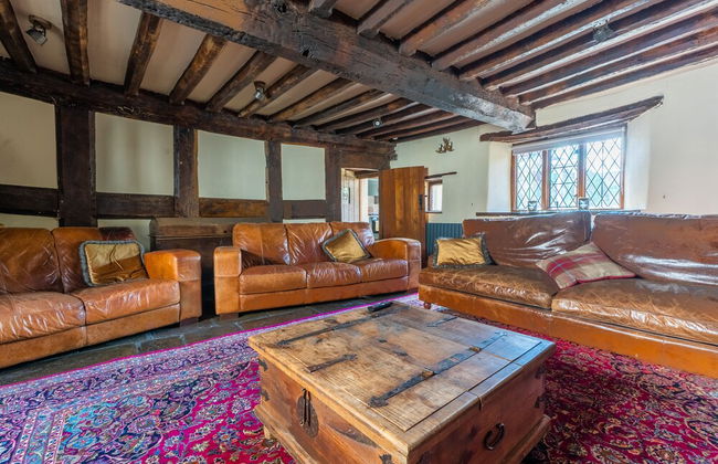 Remarkable 4-bed Cottage in Cearleon - Photo 12