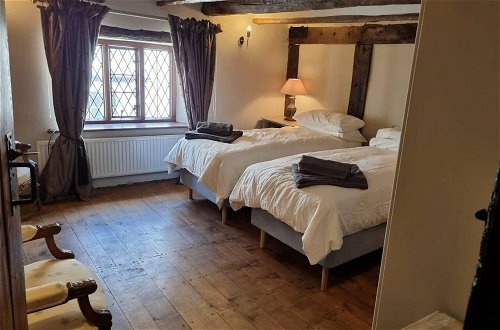 Foto 5 - Remarkable 4-bed Cottage in Cearleon