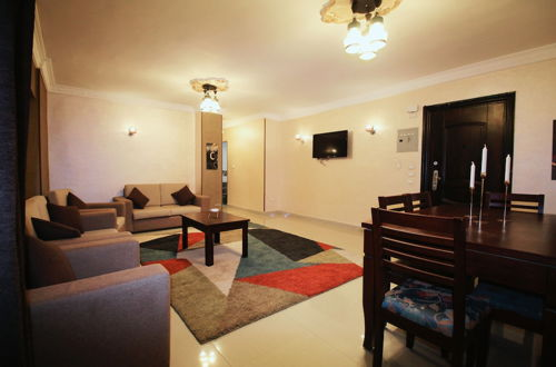 Photo 11 - Golden Charming 3-bed Apartment in Cairo