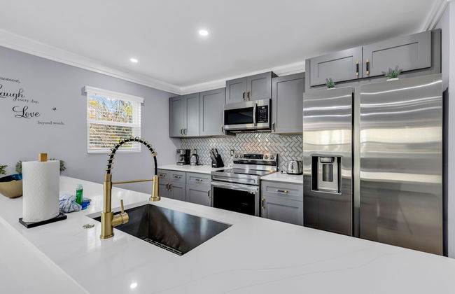 Charlotte Spacious Home - Foto 21