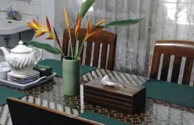 Room in B&B - Villas in Batu Indonesia Homestay - Foto 6