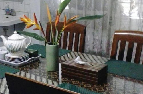 Foto 6 - Room in B&B - Villas in Batu Indonesia Homestay