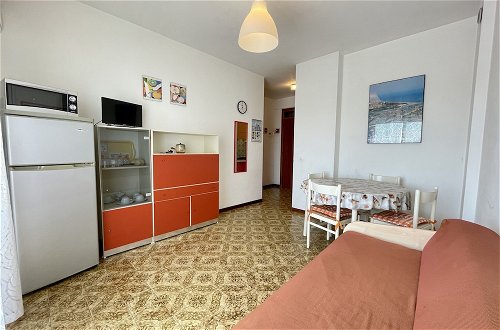 Photo 3 - Spacious Apartment Just 200m From the sea