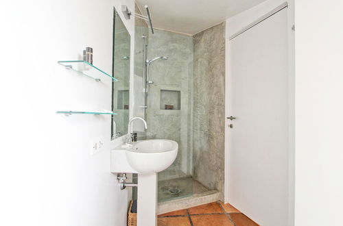 Foto 19 - Luxury Art Apartment In Trastevere With Terrace