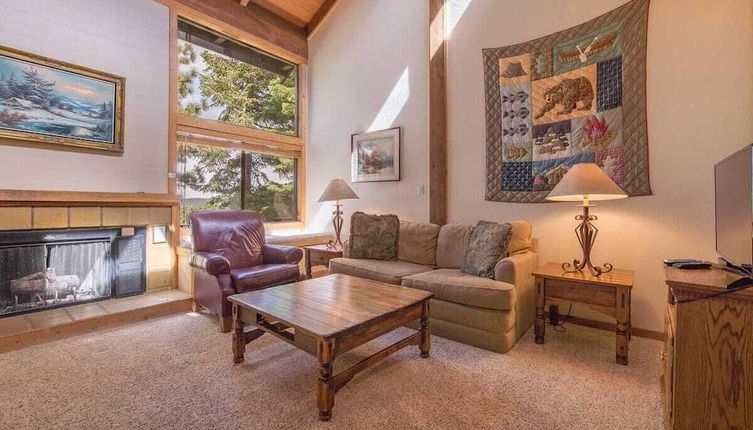 Foto 1 - Hawk's Eye by Avantstay Cozy Condo w/ Views & Access to Northstar Resort Community