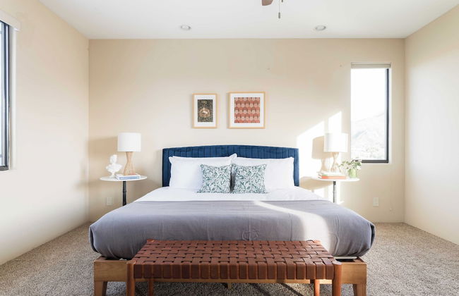 Sunbeam by Avantstay Elegant, Private Desert Home w/ Infinity Pool, Spa & View - Photo 17
