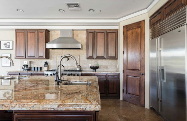 Sunbeam by Avantstay Elegant, Private Desert Home w/ Infinity Pool, Spa & View - Photo 41
