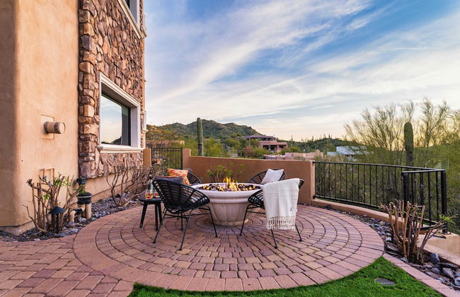 Sunbeam by Avantstay Elegant, Private Desert Home w/ Infinity Pool, Spa & View - Photo 24