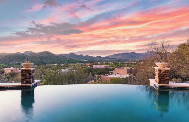 Sunbeam by Avantstay Elegant, Private Desert Home w/ Infinity Pool, Spa & View - Photo 13