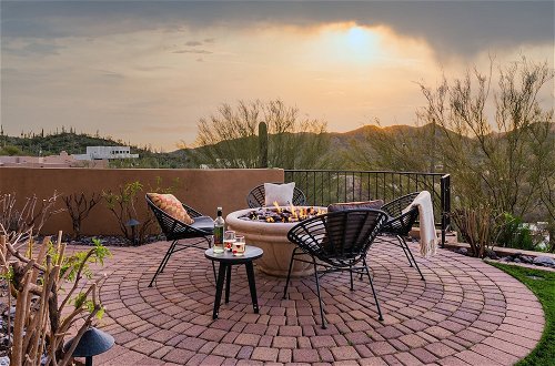 Photo 21 - Sunbeam by Avantstay Elegant, Private Desert Home w/ Infinity Pool, Spa & View