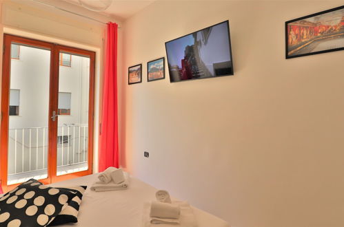 Photo 4 - New Suite Sorrento