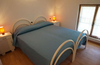 Foto 3 - Lovely Semi-detached Villa With Private Garden in Lignano Riviera by Beahost