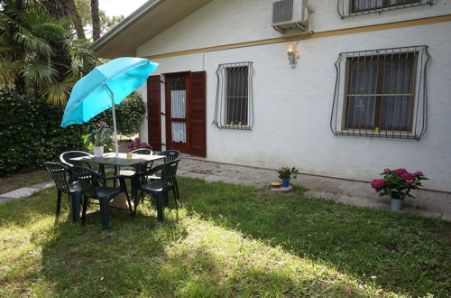 Photo 12 - Lovely Semi-detached Villa With Private Garden in Lignano Riviera by Beahost