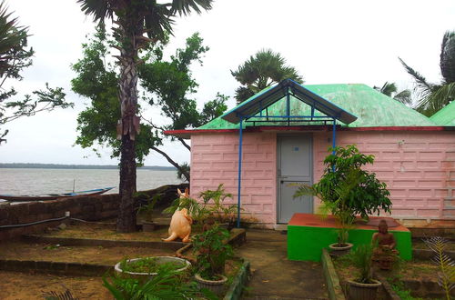 Photo 32 - Daaven's Island Resort