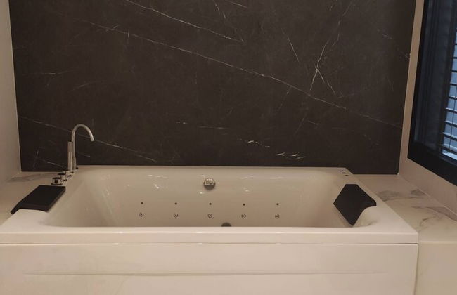 Luxury Apartment With Private Jacuzzi - Foto 23