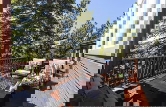 Foto 3 - Sparrow by Avantstay Modern Mountain Retreat w/ Hot Tub, Pool Table & Games!