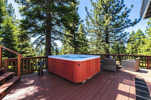 Photo 32 - Sparrow by Avantstay Modern Mountain Retreat w/ Hot Tub, Pool Table & Games