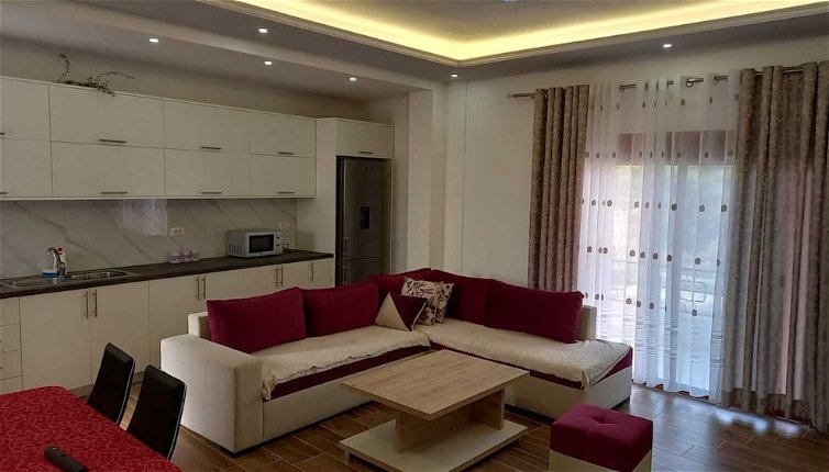 Photo 1 - Luxury Apartment for Rent With Sea View