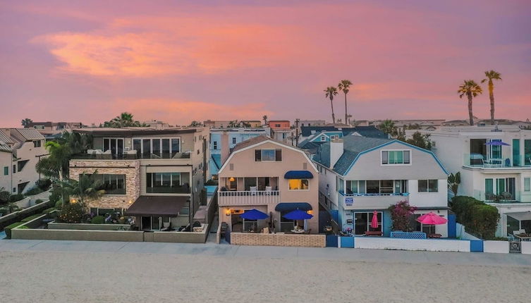 Foto 1 - Bay View I by Avantstay Stylish Mission Beach Home on the Sand