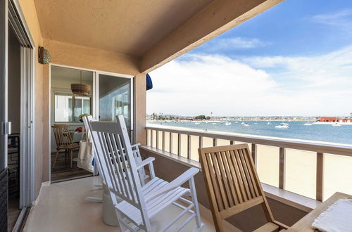 Photo 22 - Bay View I by Avantstay Stylish Mission Beach Home on the Sand