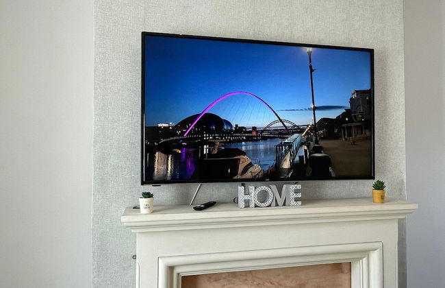 Lovely 3 Bedroom Apartment In Newcastle Upon Tyne With Free Parking - Foto 32