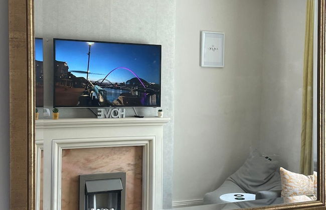 Lovely 3 Bedroom Apartment In Newcastle Upon Tyne With Free Parking - Foto 24