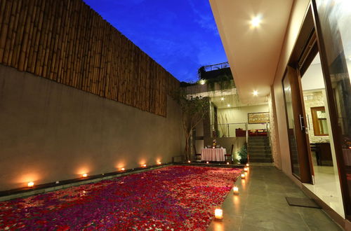 Photo 12 - Royal Nyanyi Villa