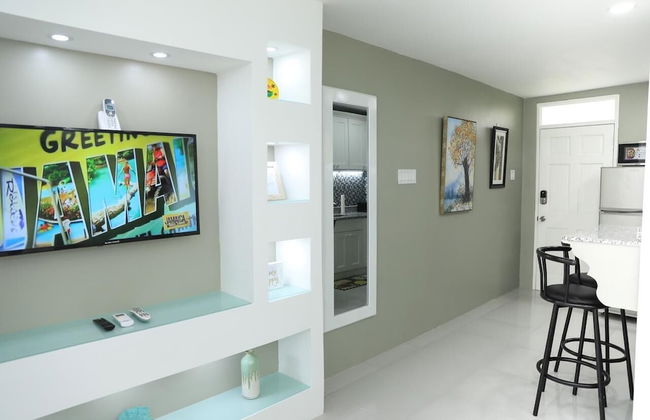 Kingston Guest Apartment At Valencia - Photo 9