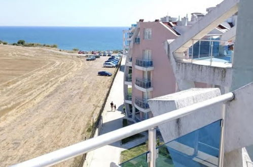 Photo 20 - Sea View 1 Bed Apartment With Stunning Ocean Views