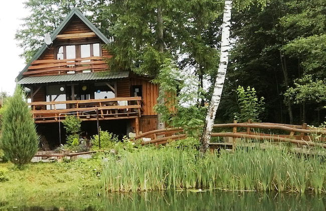 Rustic Riverside Cabin in Forest - Foto 19