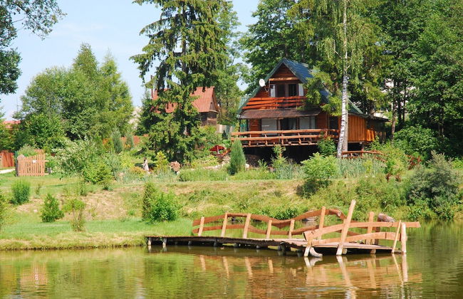 Rustic Riverside Cabin in Forest - Foto 14