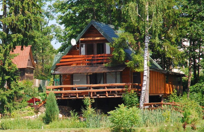 Rustic Riverside Cabin in Forest - Foto 18