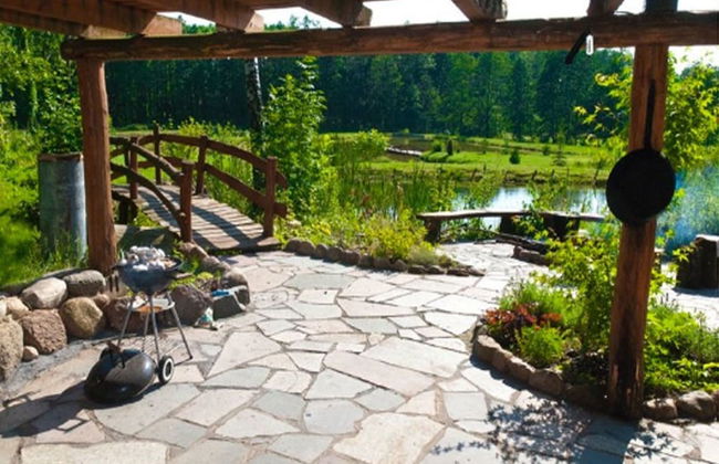 Rustic Riverside Cabin in Forest - Foto 17