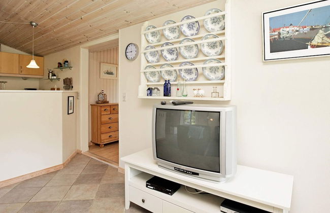 6 Person Holiday Home in Jerup - Photo 12