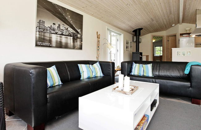 6 Person Holiday Home in Jerup - Photo 3