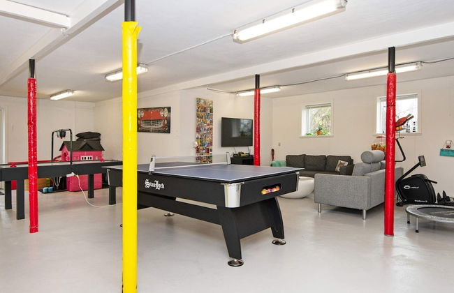 8 Person Holiday Home in Henne - Foto 14