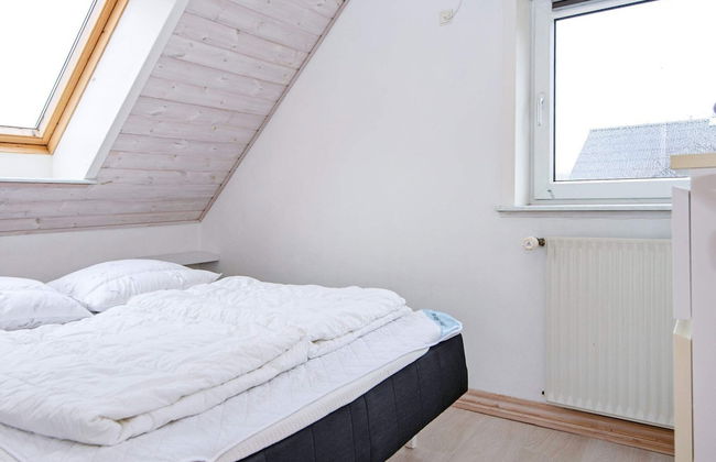 8 Person Holiday Home in Henne - Foto 4