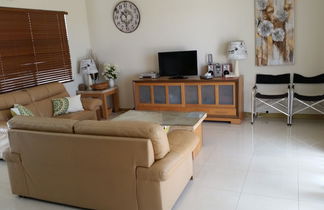 Photo 2 - Seafront Unit 25