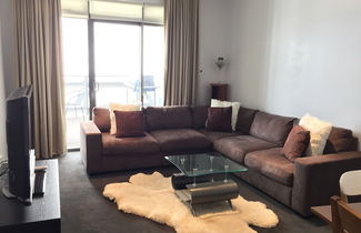 Photo 2 - Harbour Town Apartment