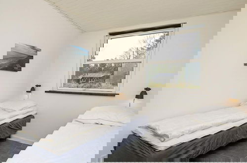 Foto 20 - 10 Person Holiday Home in Jerup